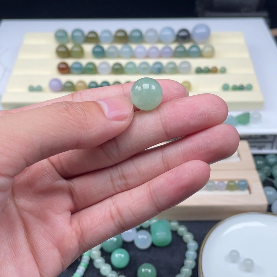 翡翠散珠卡13mm 单颗