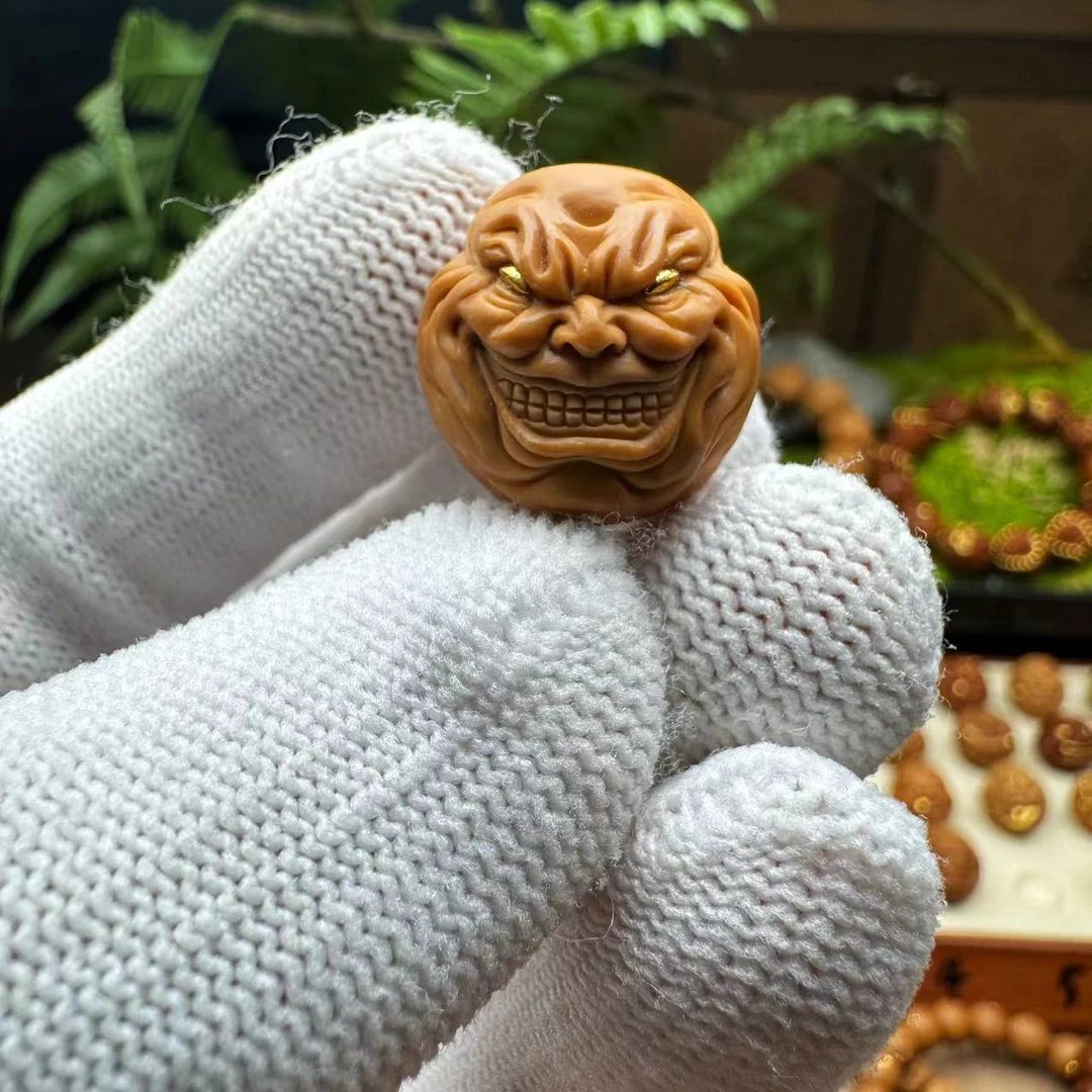 坏笑怒目 猴头核桃雕刻