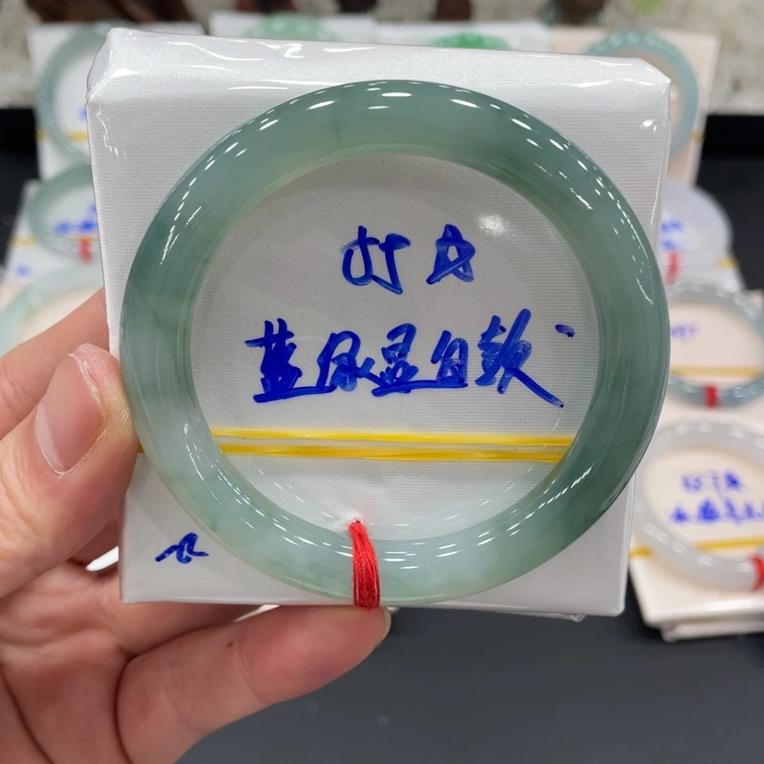 未镶嵌手镯翡翠翡翠