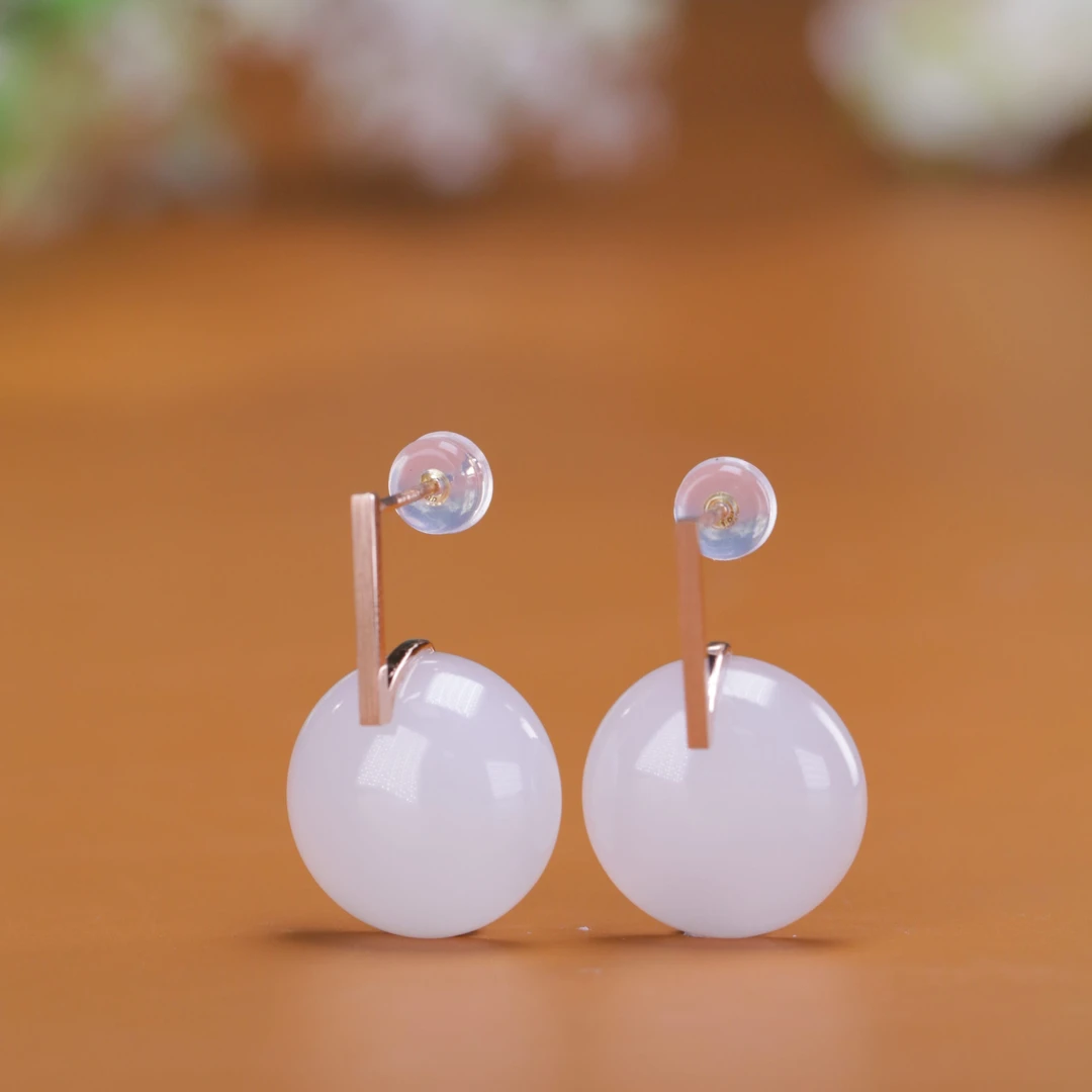 【倔老头精品】18K玫瑰金镶嵌和田玉羊脂玉圆牌耳钉 温润气质/一对