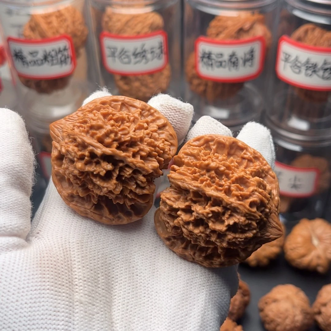 文玩核桃把件45老款满天星