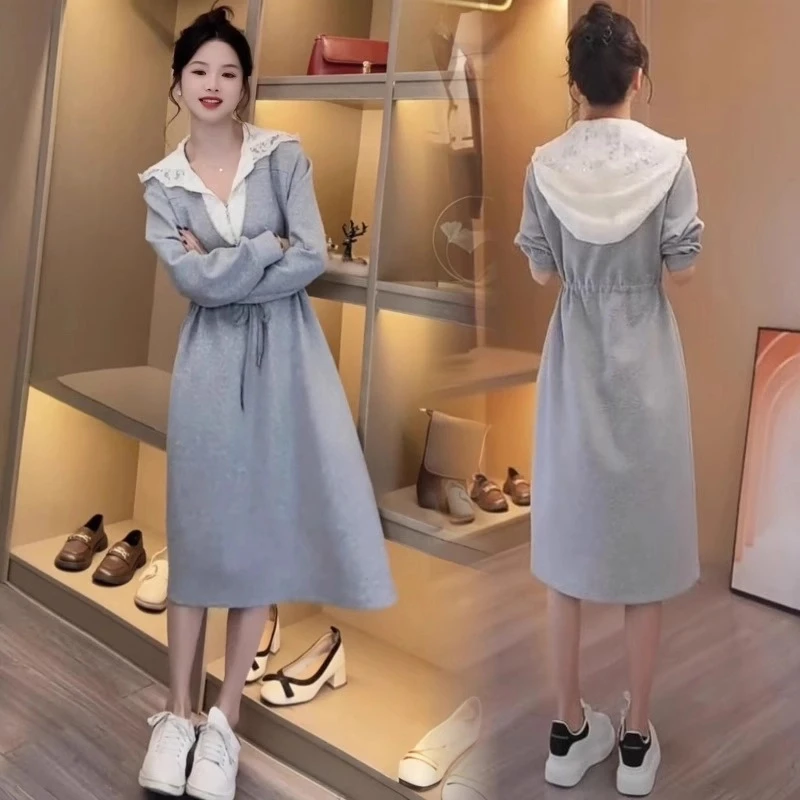 设计感蕾丝连帽连衣裙女士早春新款假两件收腰中长裙休闲卫衣裙子