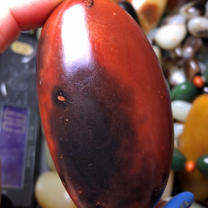 和田玉（翠青玉）未镶嵌珠宝奇石