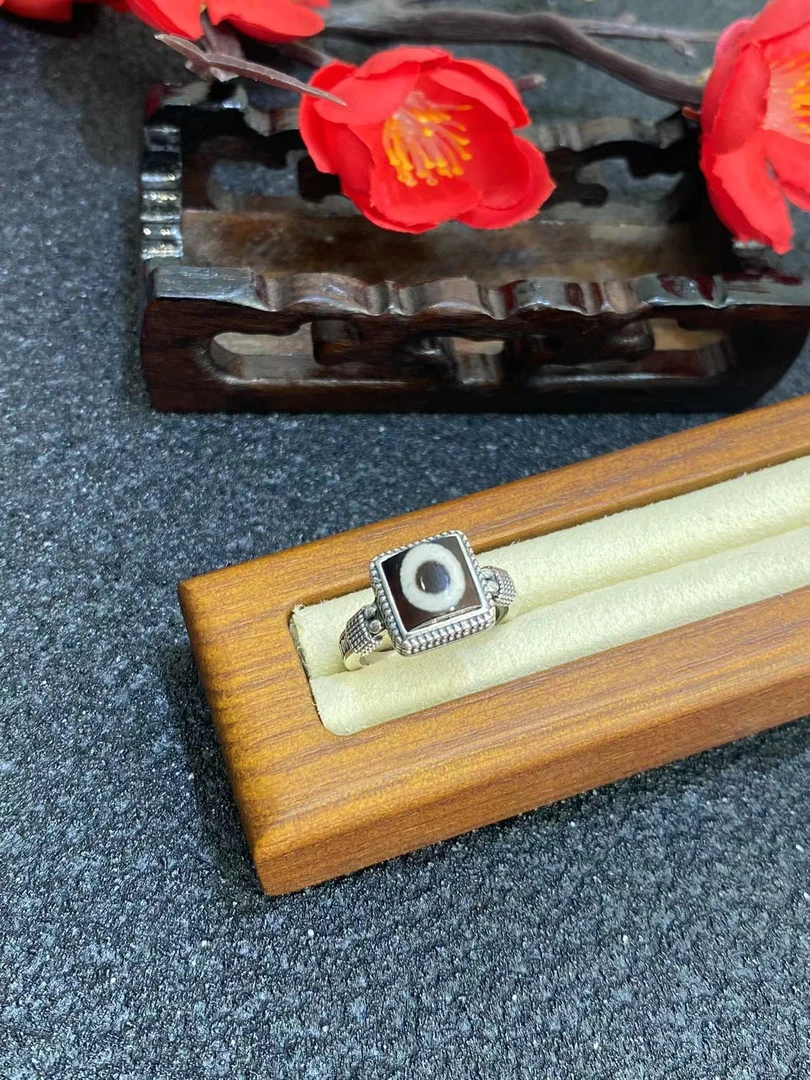 （一眼）玛瑙戒指F1152