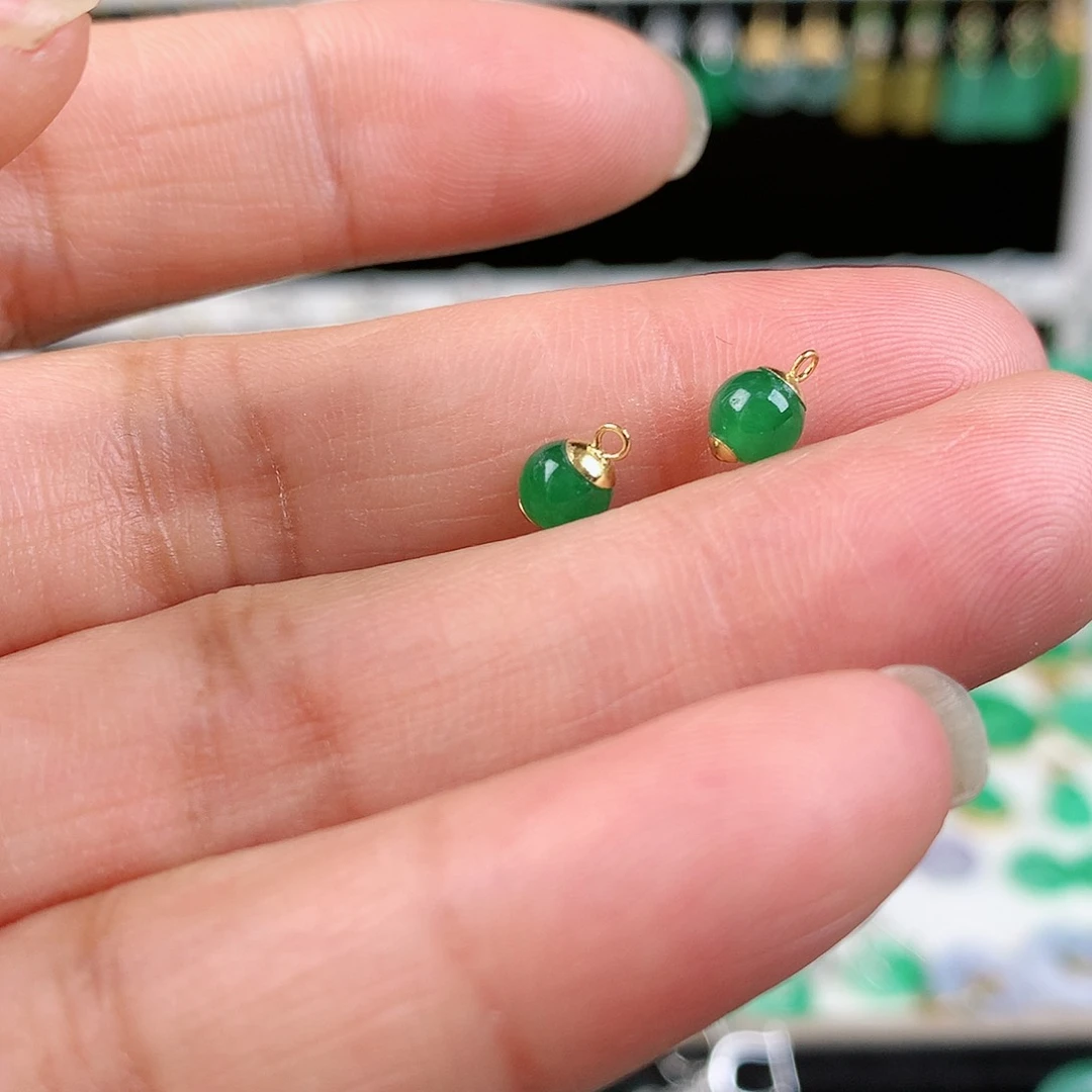 翡翠耳饰18K金镶嵌灵**吻