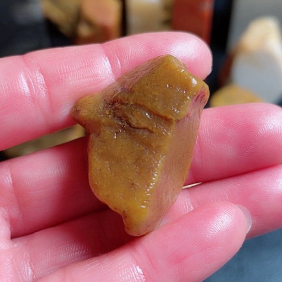 【闪购商品】昌化石星**纺昌化田黄石