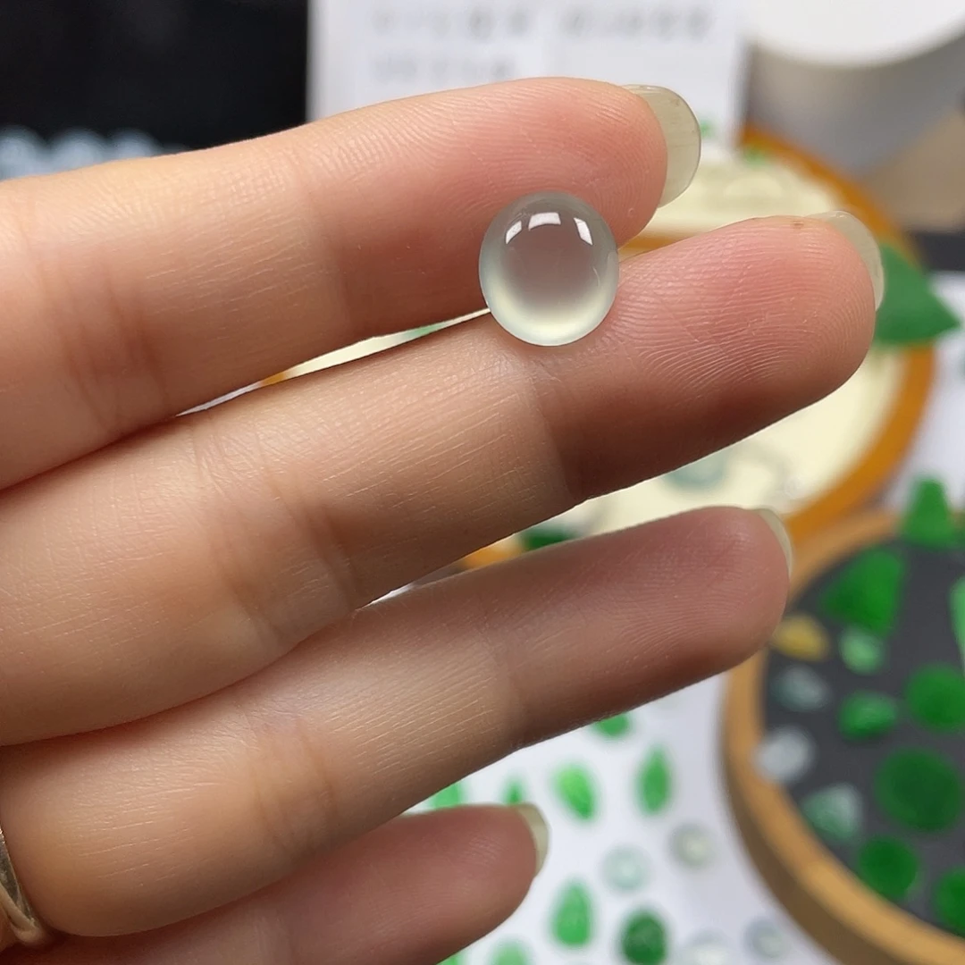 翡翠未镶嵌颈饰林亦珠宝冰蛋