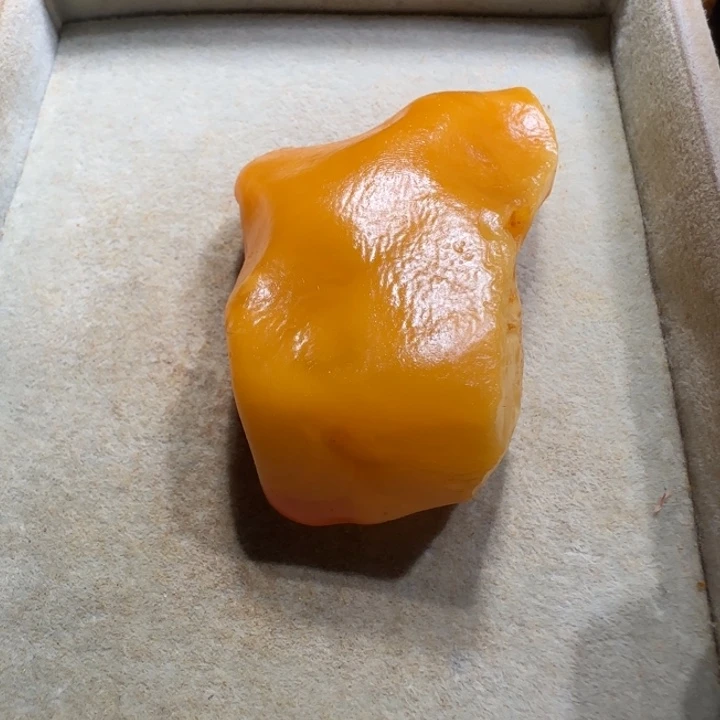 未镶嵌定制琥珀柚***?专心专意