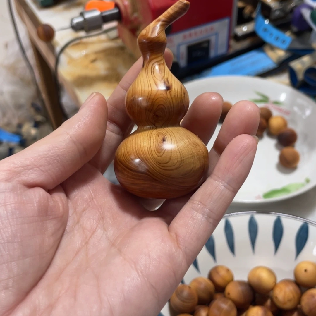 喻****柏木（崖柏）太行崖柏陈华对眼葫芦