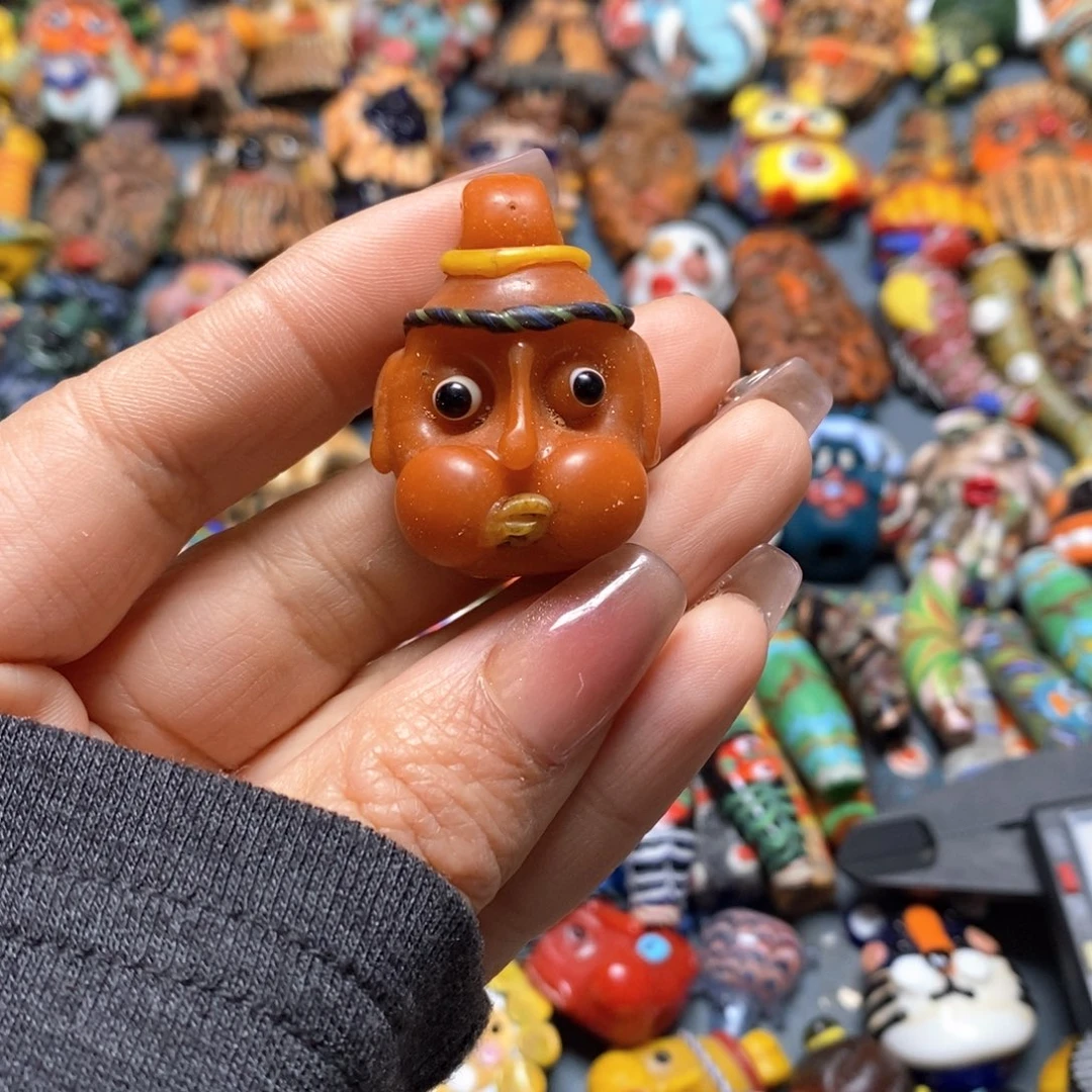 琉璃颈饰印度尼西亚嘟嘟脸