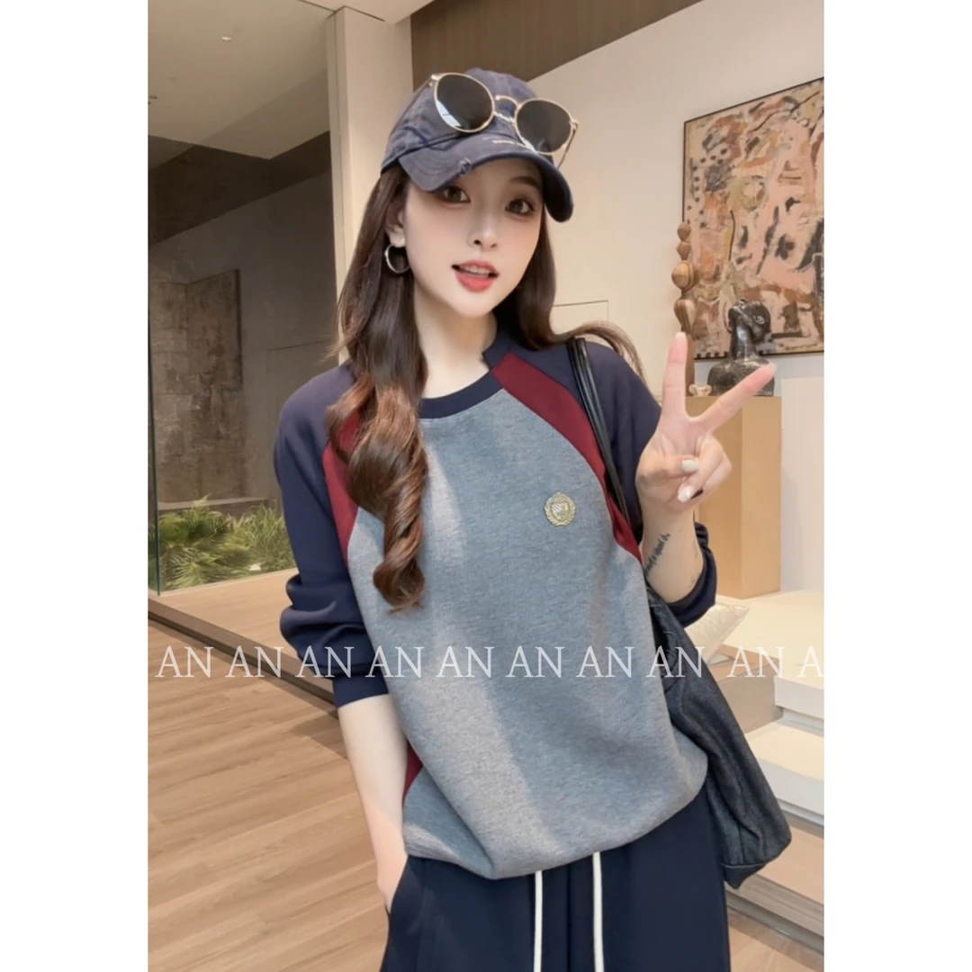 【山谷幽兰】B90005秋季新款时尚宽松复古拼色袖圆领套头卫衣配胸针