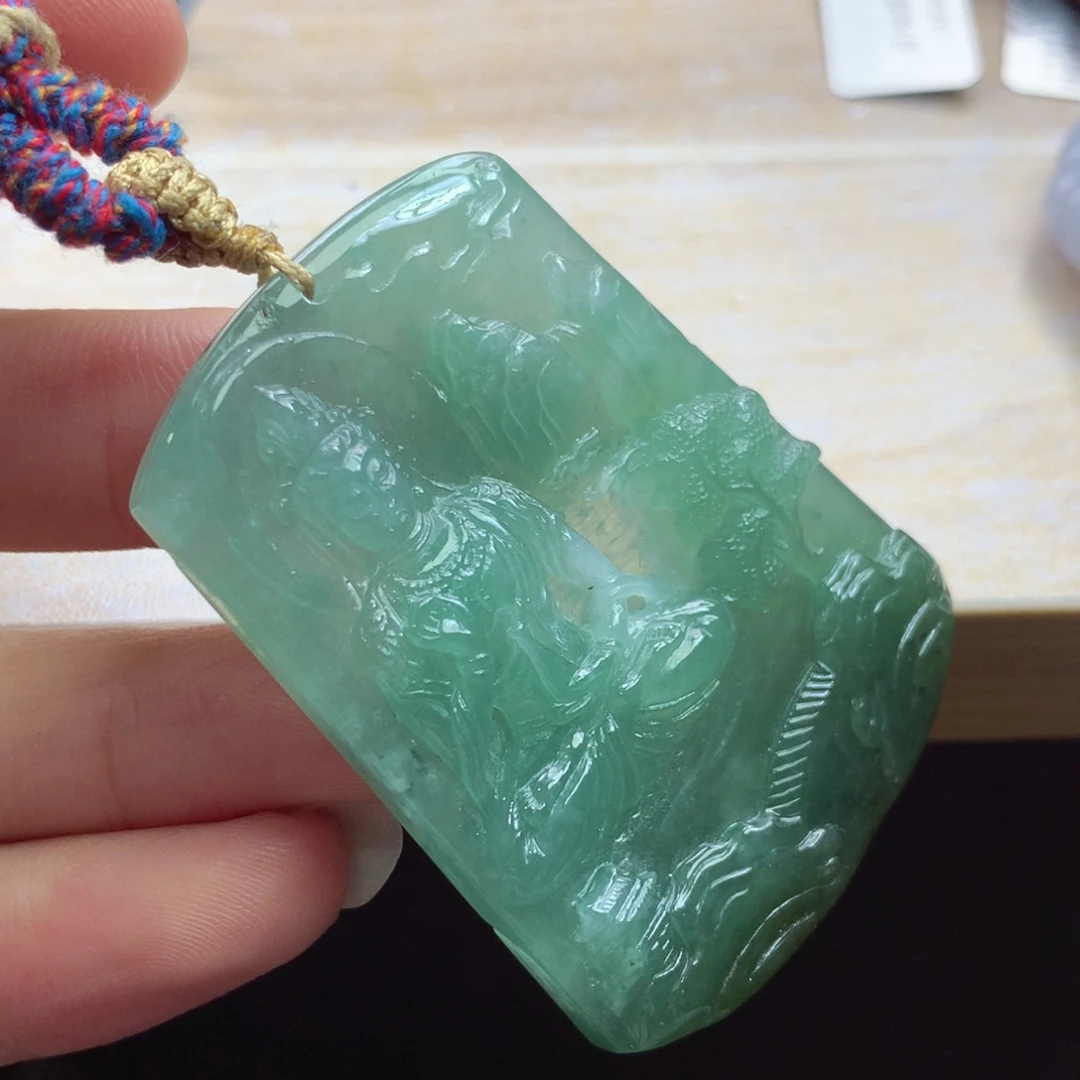 翡翠未镶嵌颈饰吊坠