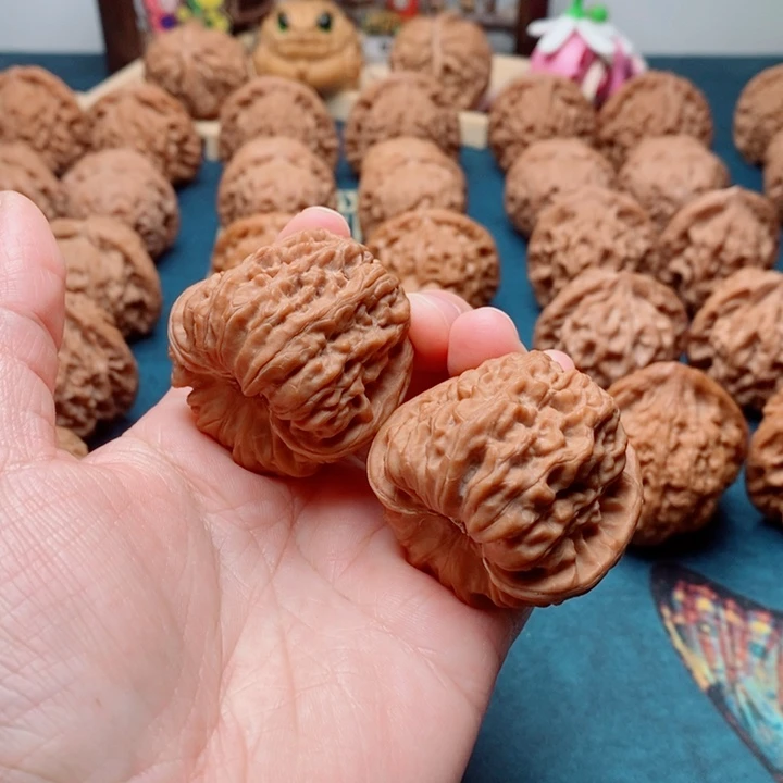 文玩核桃把件平谷凹底40