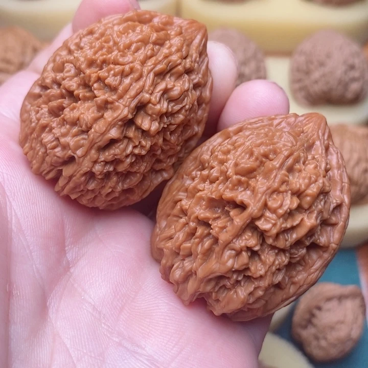 文玩核桃把件边38肚41全品红皮大蒜头克重极高