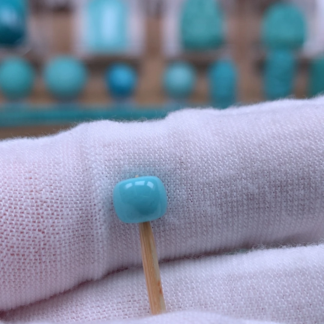 绿松石未镶嵌珠宝奇石6.7mm