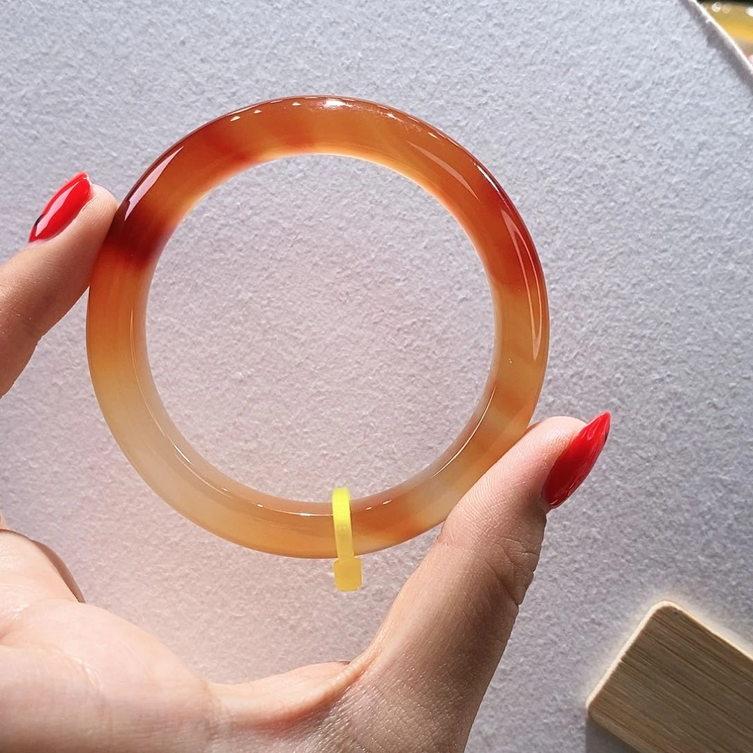 玛瑙/玉髓手镯未镶嵌55.6