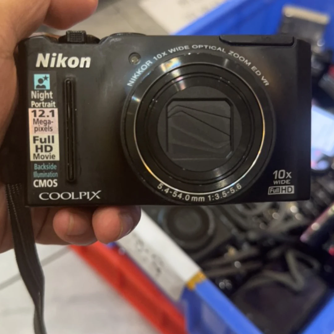 9新 Nikon/尼康 尼康s8100 10倍变焦