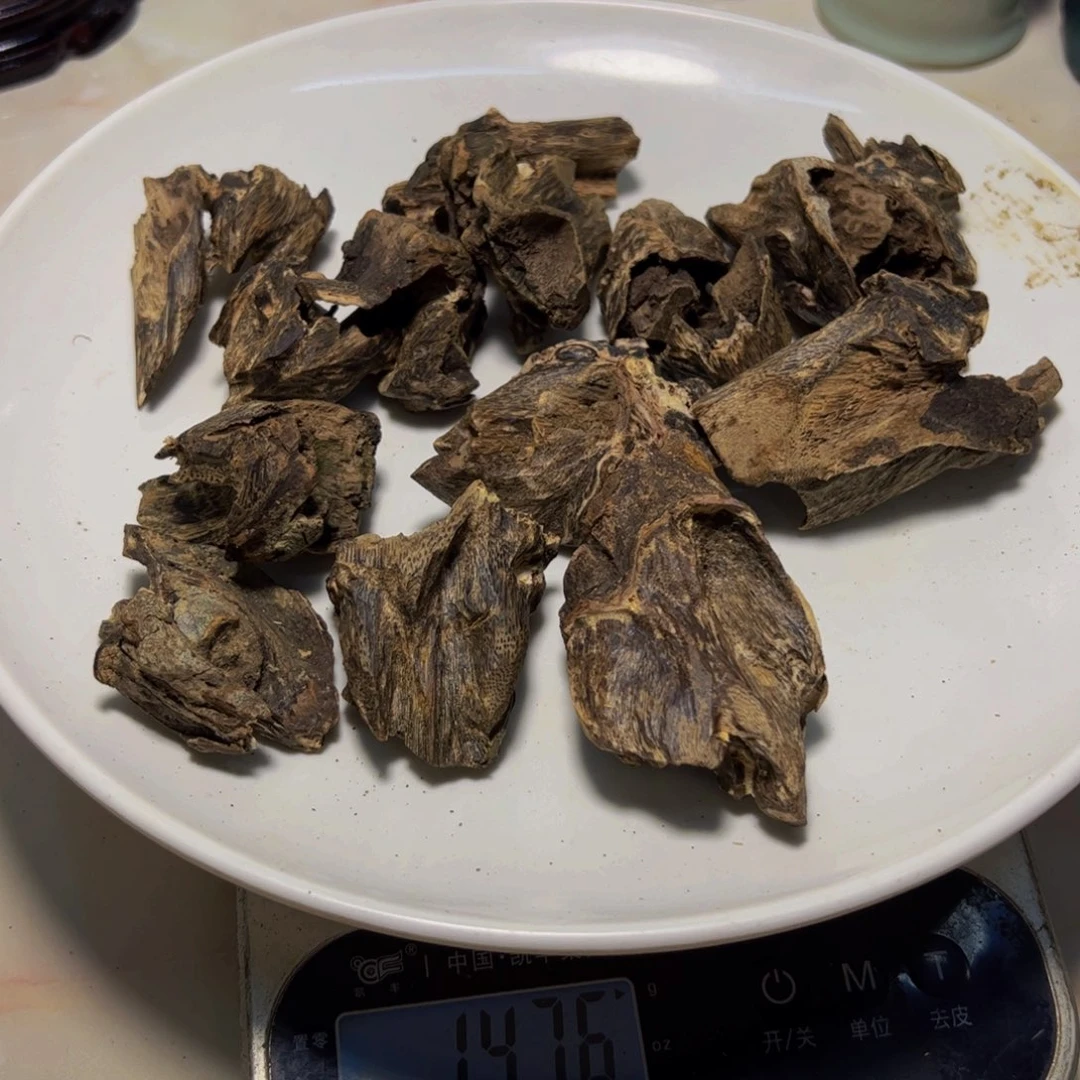 沉香木手把件司*叟沉香大留疤