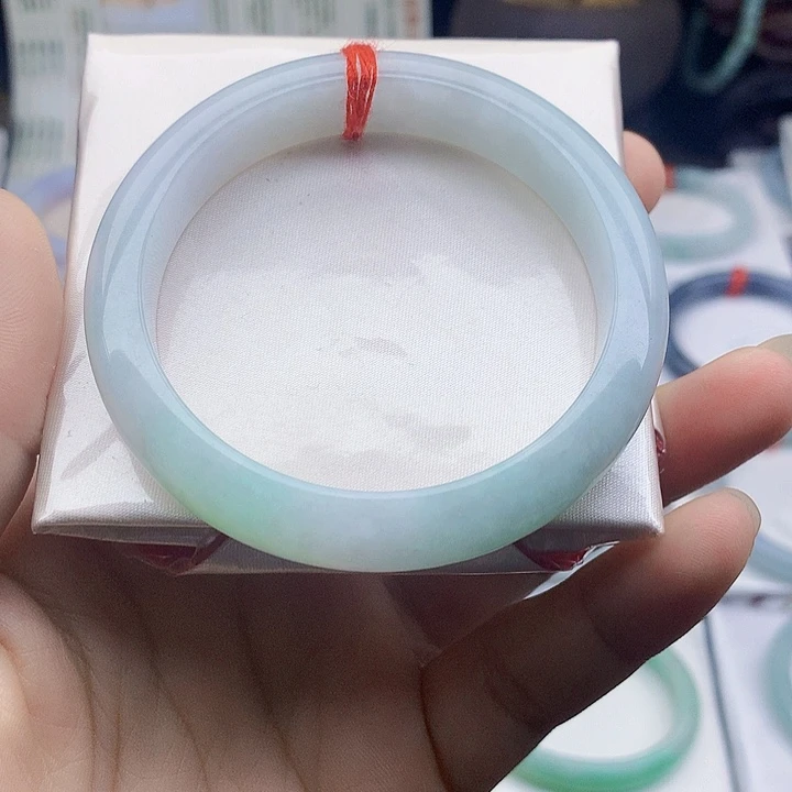 翡翠未镶嵌手镯缅甸天然翡翠A货57