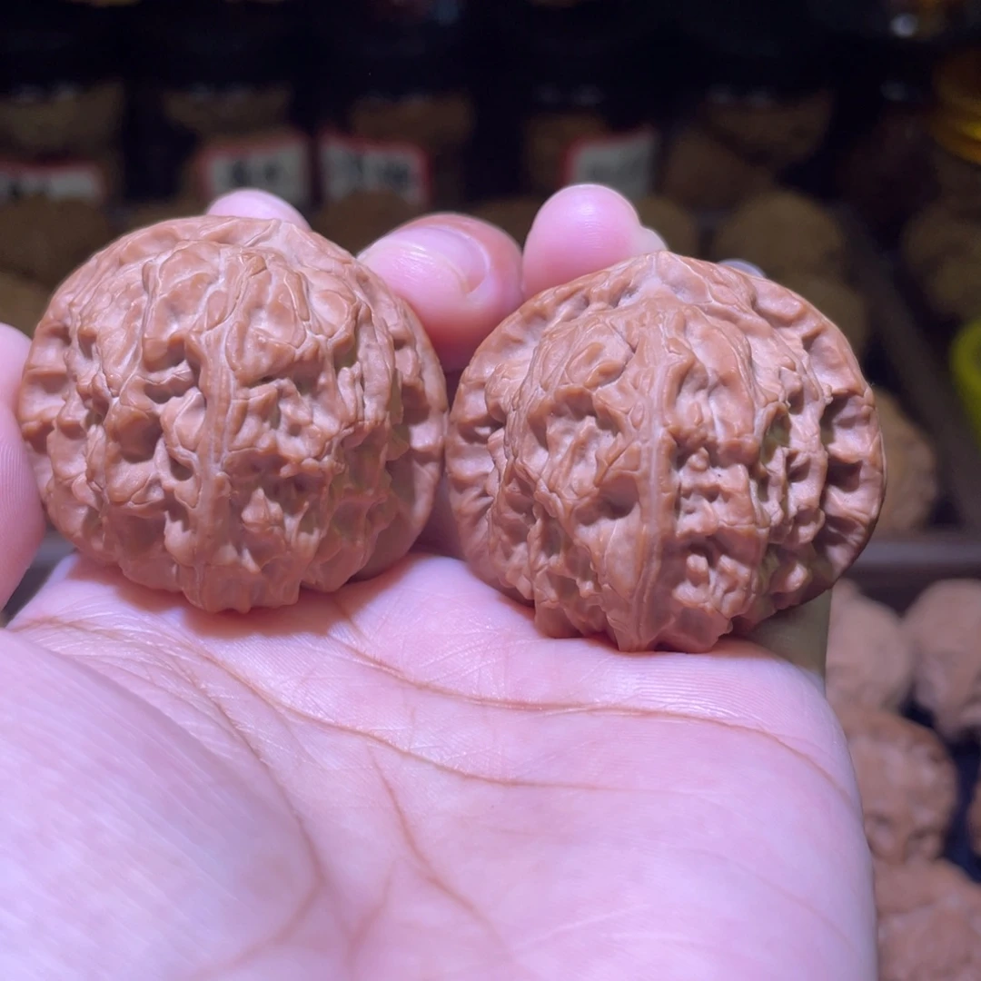 文玩核桃把件三角白