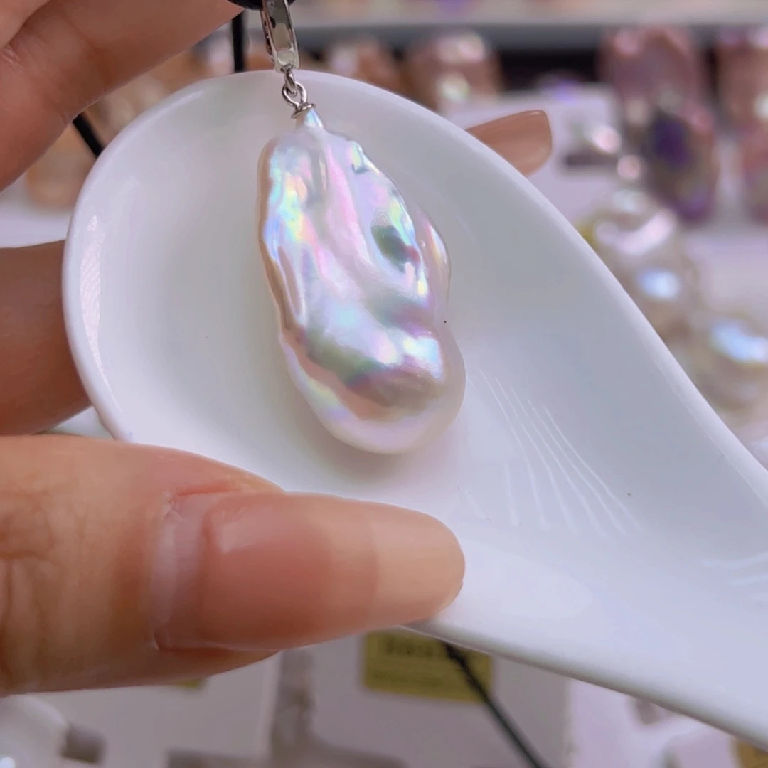 淡水珍珠吊坠(赠链)未镶嵌