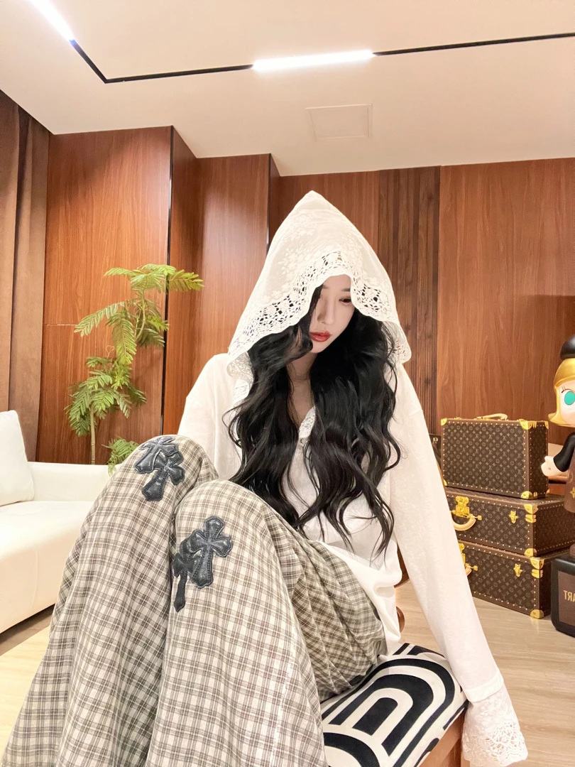 25ss允初新款「蕾丝太后」连帽蕾丝宽松空调防晒罩衫女8151