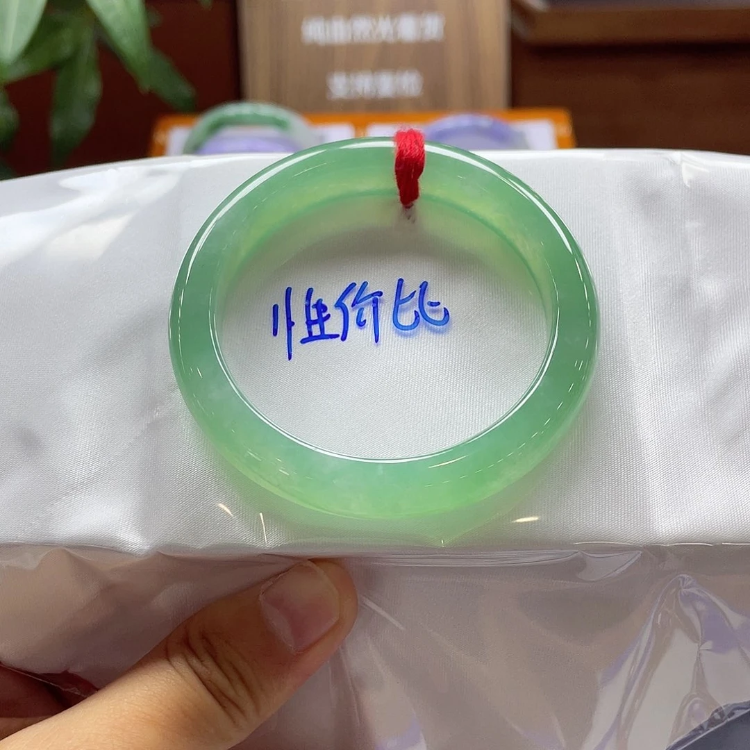 未镶嵌手镯翡翠129 号链接