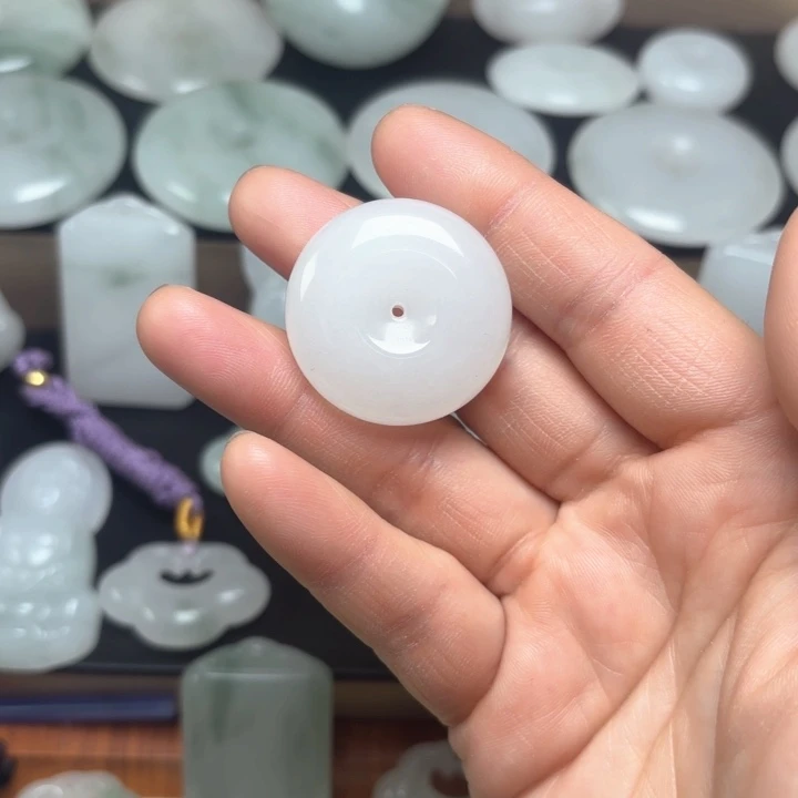 石英质玉颈饰未镶嵌@***宝