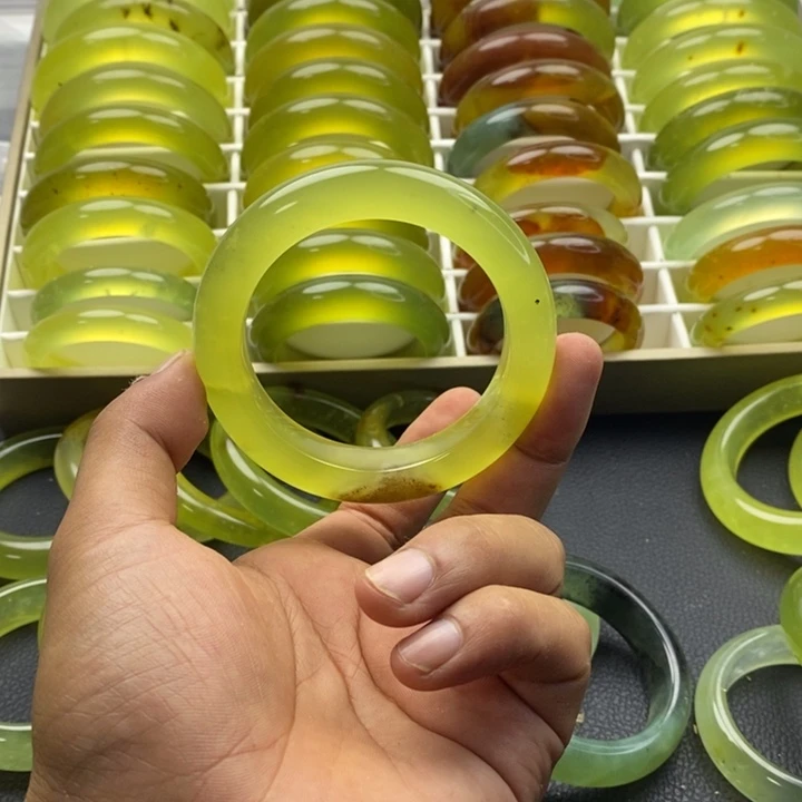 合金蛇纹石玉手镯60