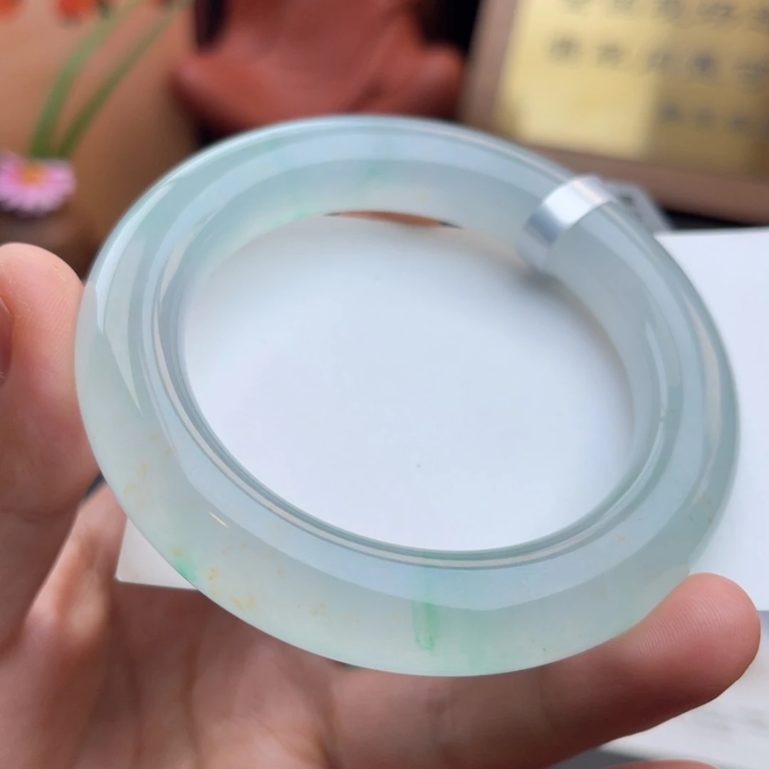 翡翠手镯（圆镯）未镶嵌