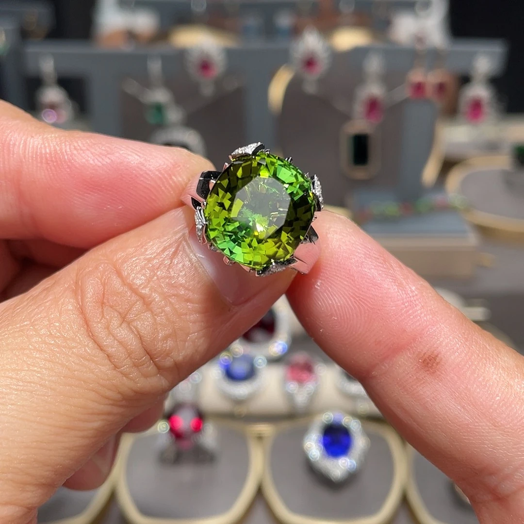 碧玺戒指18K金镶嵌13.3ct