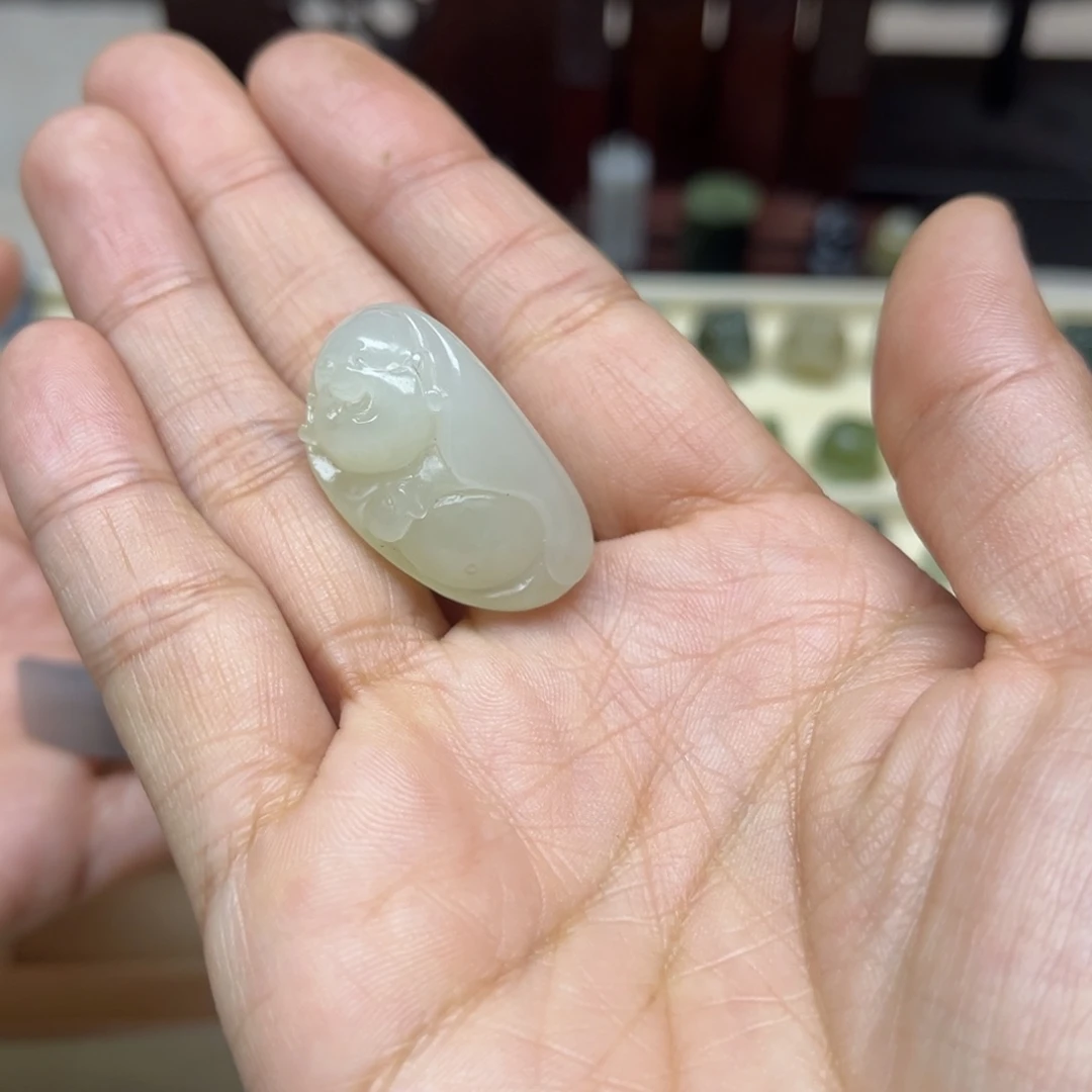 和田玉未镶嵌珠宝半成品