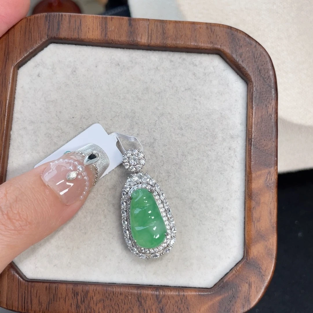 翡翠颈饰银S925镶嵌24558