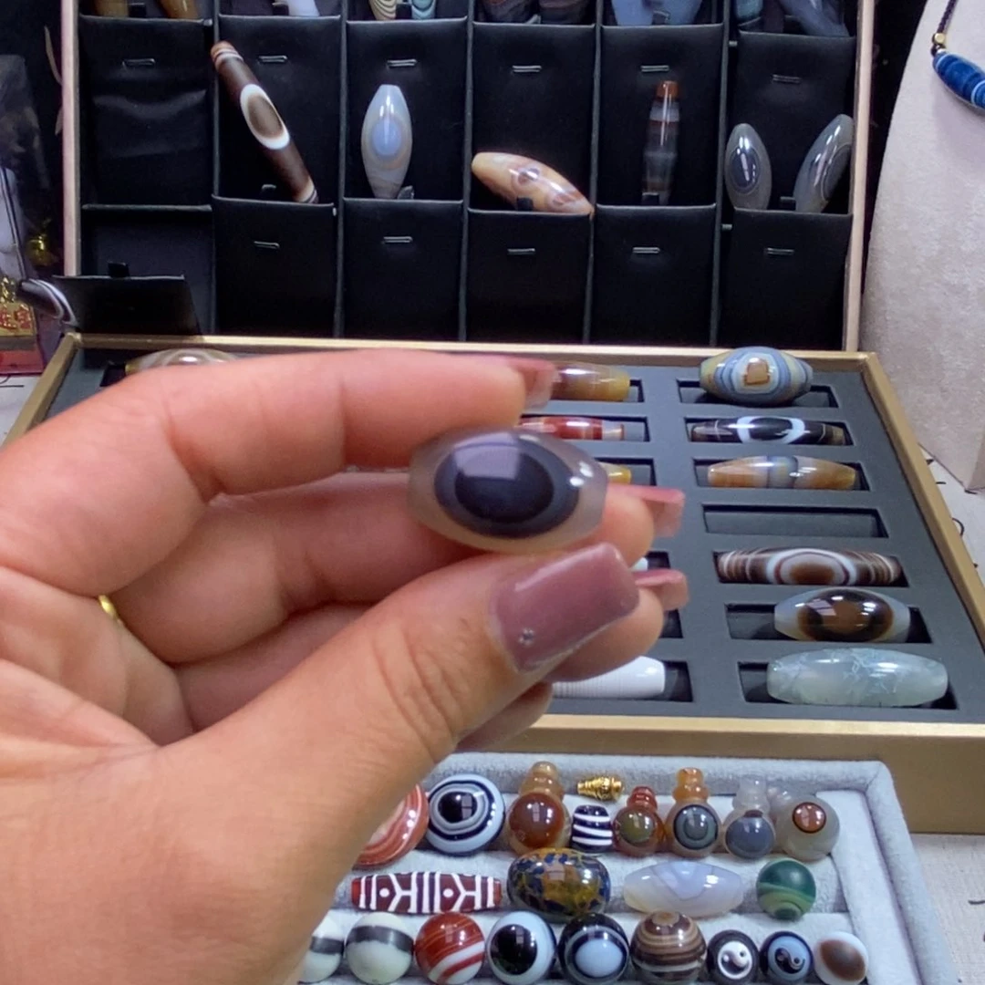 玛瑙/玉髓颈饰未镶嵌高****站