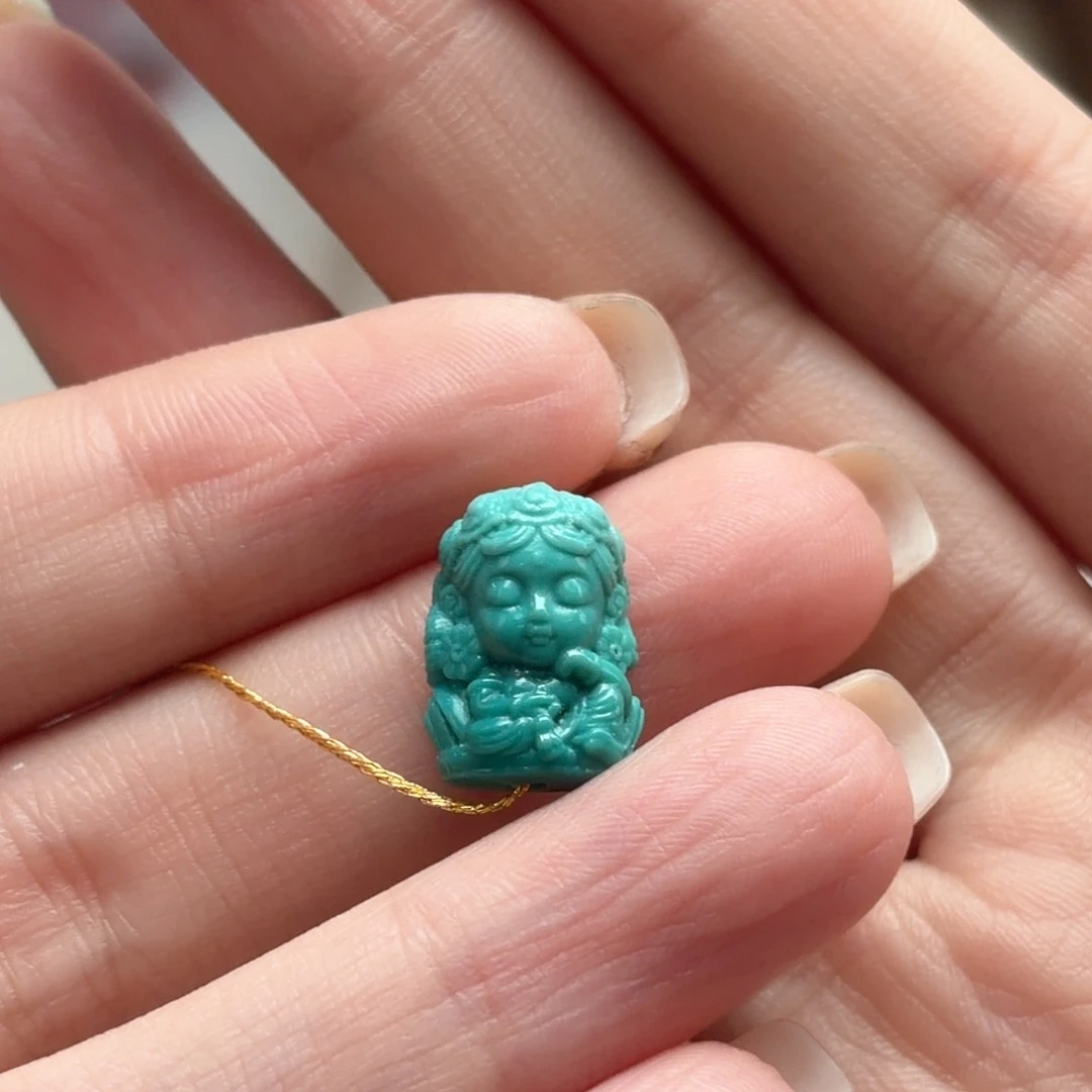 绿松石未镶嵌颈饰