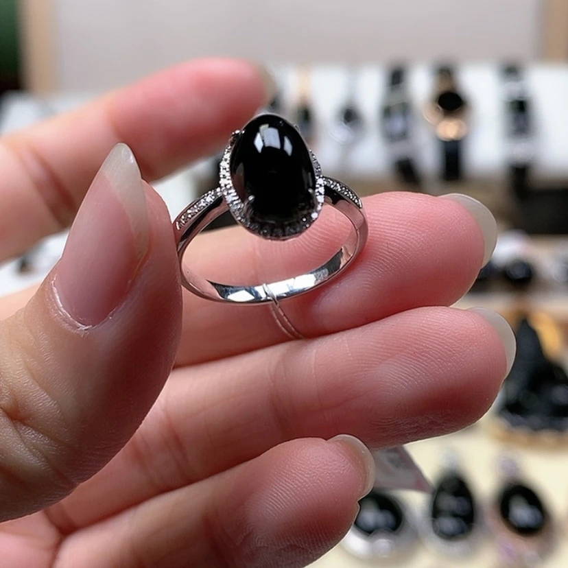 【闪购商品】翡翠戒指18K金镶嵌墨翠