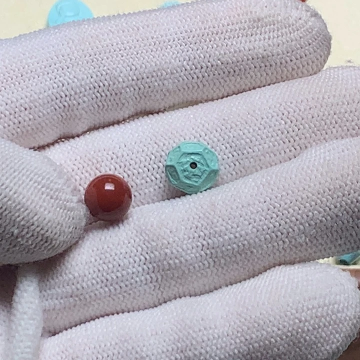 南红玛瑙未镶嵌珠宝奇石