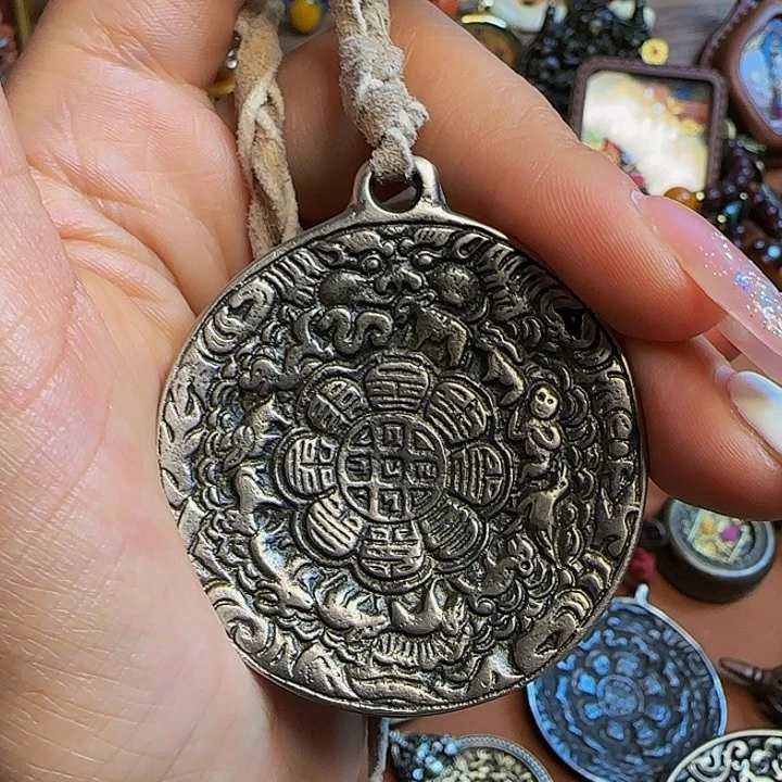 泥塑不**己谢谢，扎西徳勒