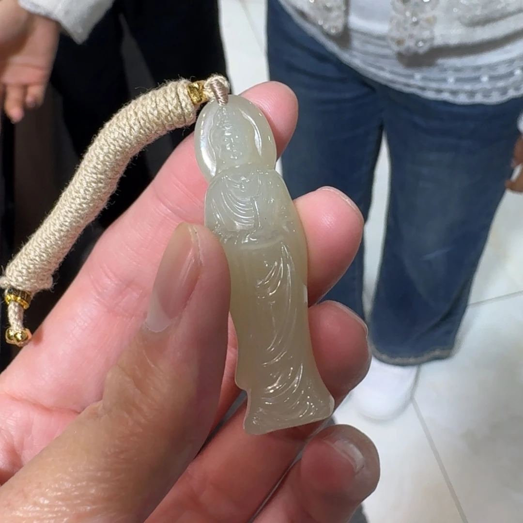 和田玉未镶嵌颈饰113淼淼卡50左右观音