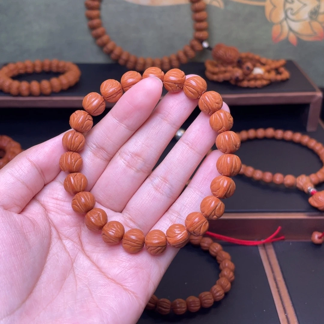 妞***爸把件桃核10玉龙脊