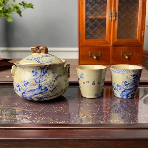 蓝喜上眉梢一壶两杯