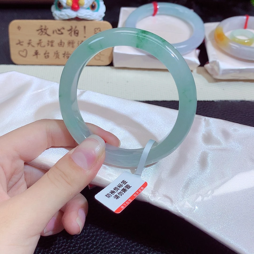 翡翠未镶嵌手镯1289