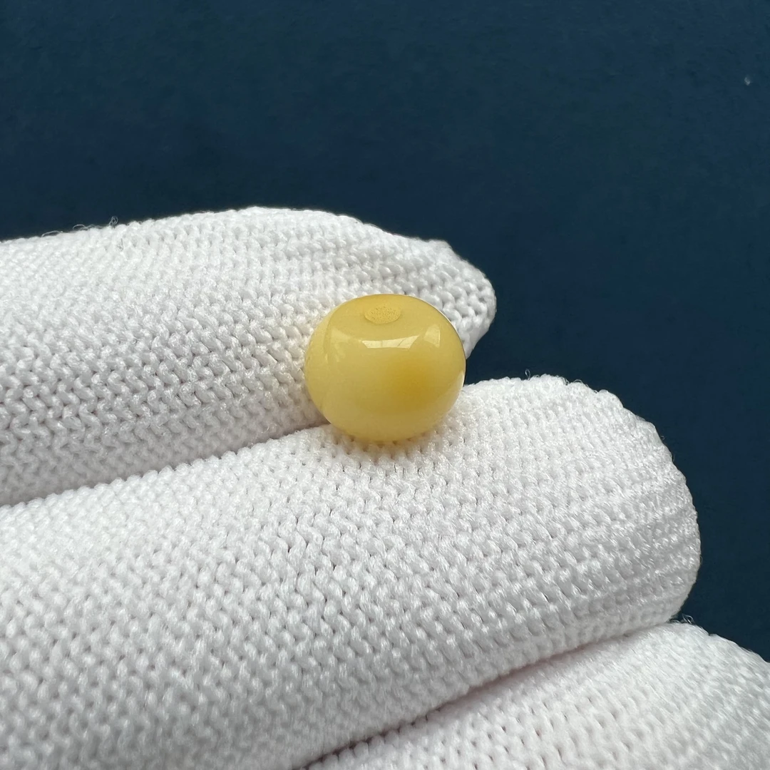 B9135天然原矿蜜蜡【微瑕】老型8.2*6mm支持鉴定 假一罚十