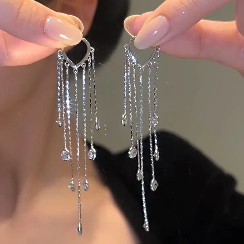 铜合金锆石耳饰 超仙锆石长流苏耳扣耳环小众设计圆脸显瘦耳饰女