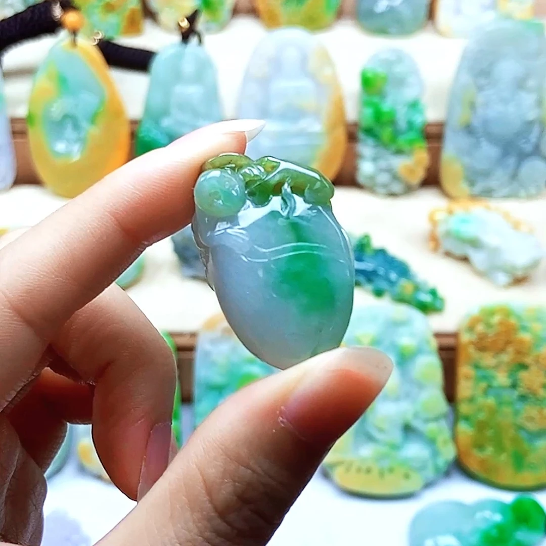 定制翡翠未镶嵌翡翠