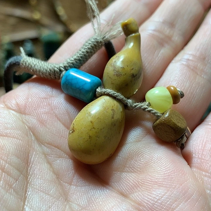 岫岩河磨玉（透闪石质玉）未镶嵌挂件科****