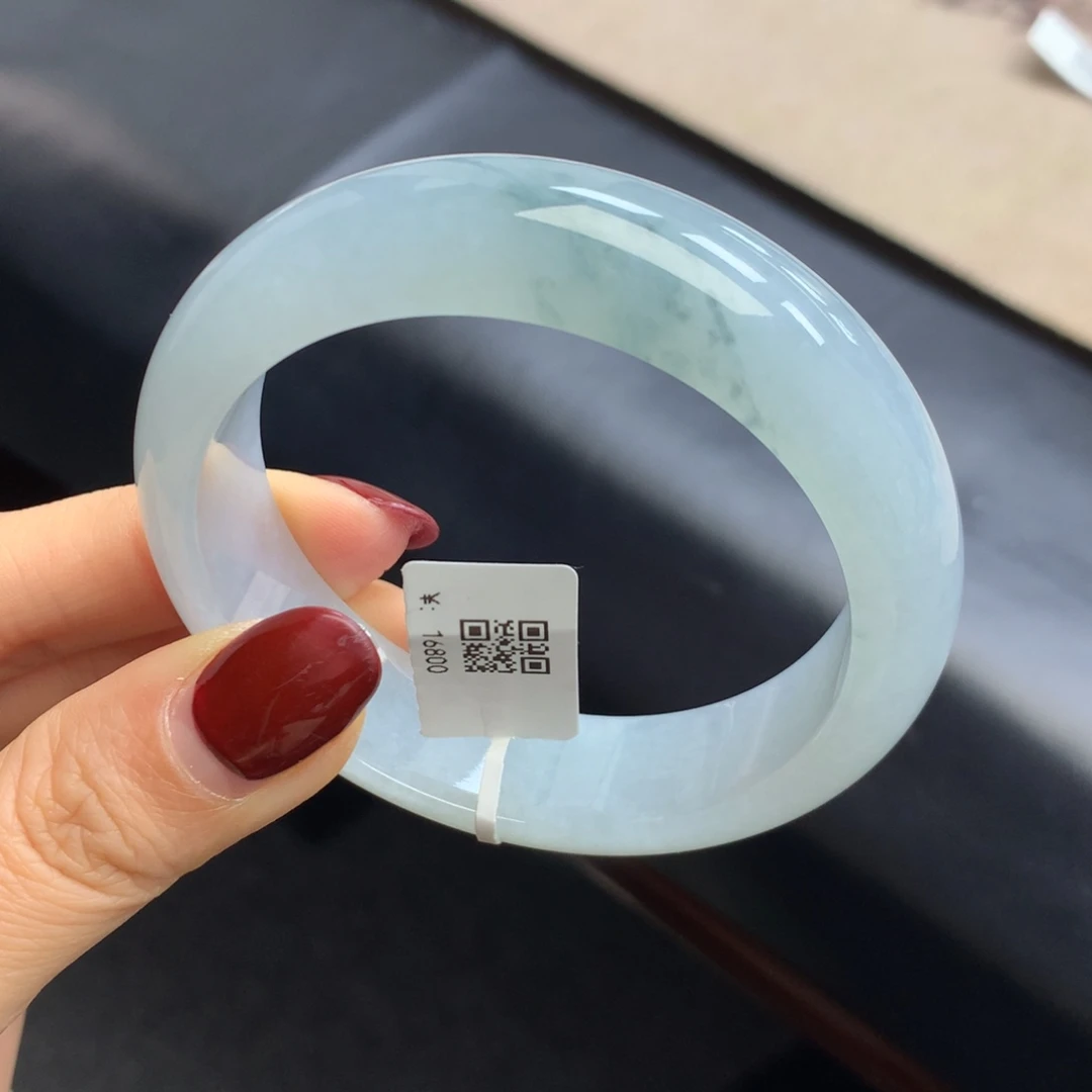 翡翠未镶嵌手镯轮胎