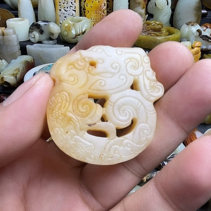 颈饰未镶嵌和田玉