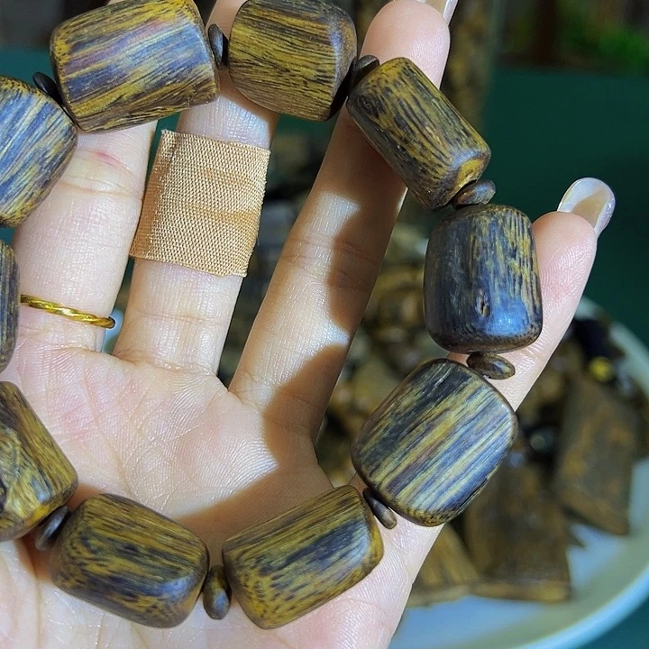 沉香手串绿棋随型蓝香母树多样性发一