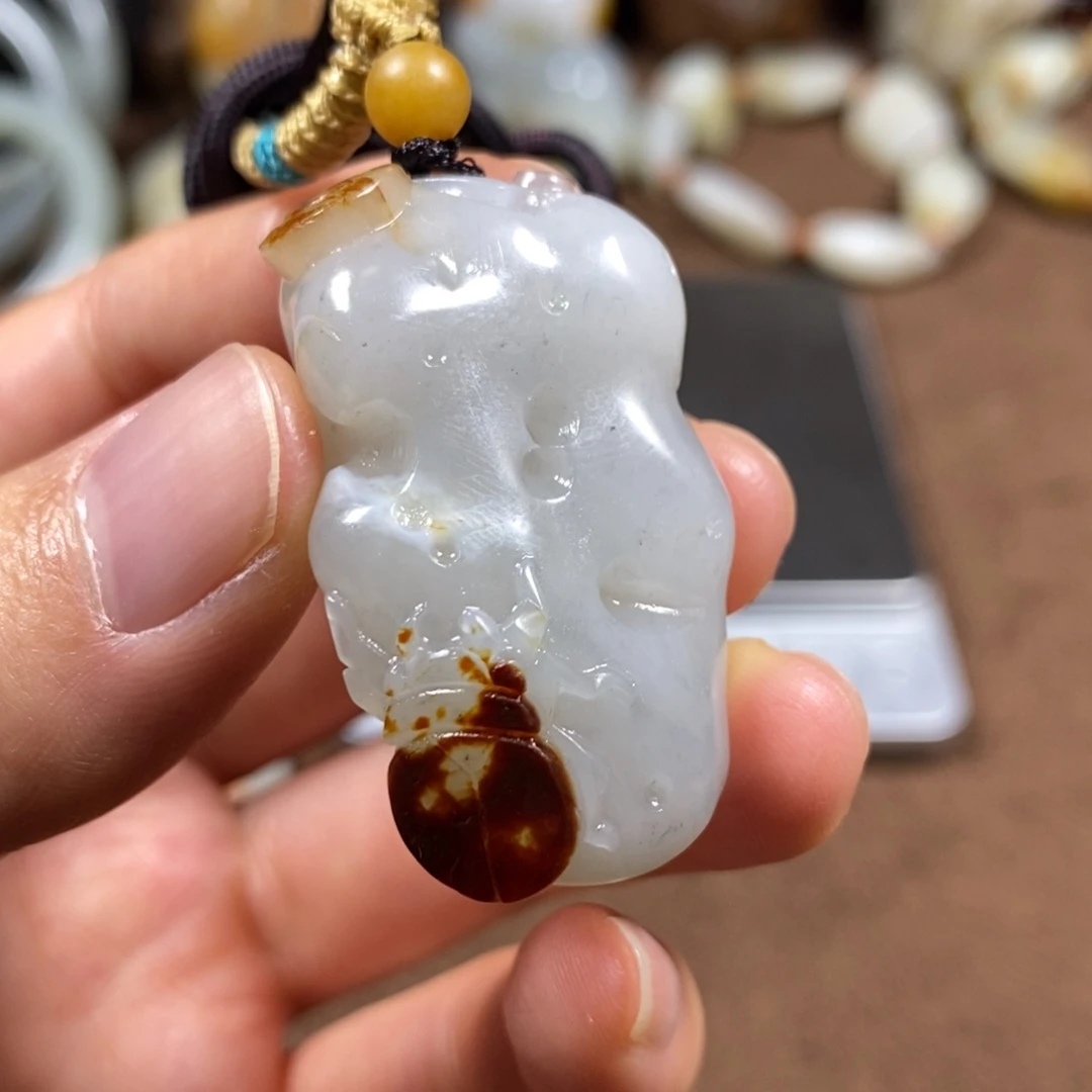 和田玉未镶嵌挂件